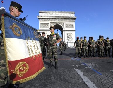 Miniatura: Francja: narodowe święto w cieniu żałoby