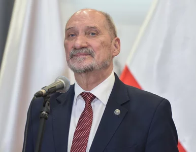 Miniatura: Macierewicz ostro o prezydencie: Można się...