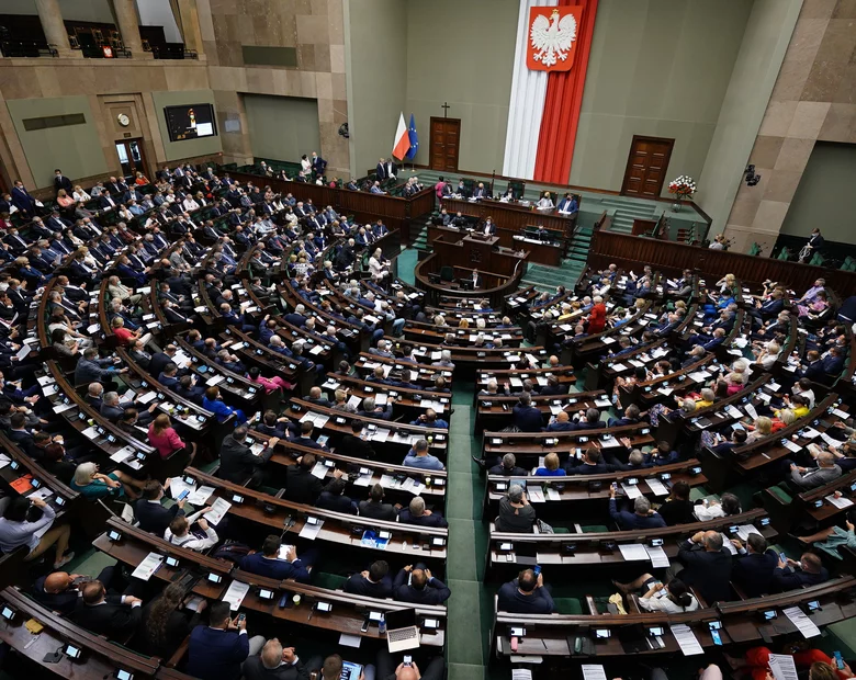 Miniatura: Podwyżki nie tylko dla posłów i senatorów....