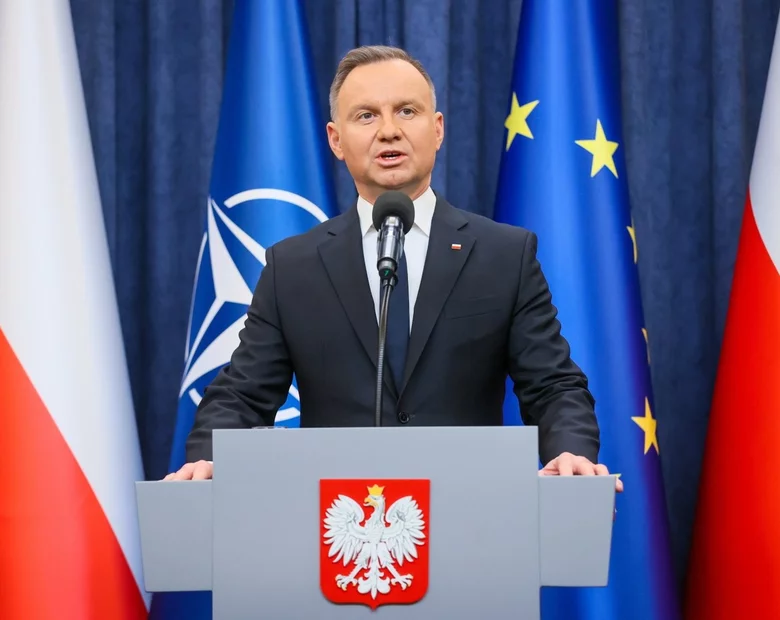 Miniatura: Duda spotkał się z Hołownią....