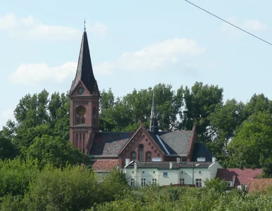 Miniatura: Ksiądz nie chciał pochować zamordowanej...