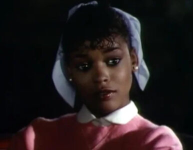Wystąpiła u boku Michaela Jacksona w teledysku do piosenki „Thriller”....