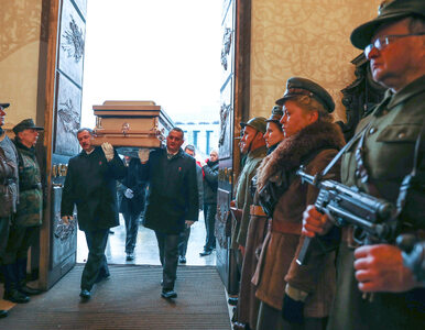 Uroczysty pogrzeb oficerów, którzy wywieźli polskie złoto zagranicę