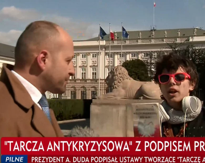 Miniatura: Przerwał dziennikarzowi TVP i mówił do...