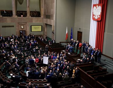 Miniatura: Wirtualna Polska: Posłów opozycji z Sejmu...