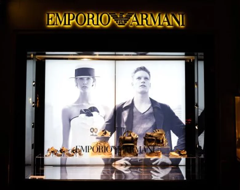 Miniatura: Armani zapłaci 270 mln euro w zamian za co...