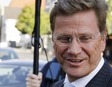 Miniatura: Westerwelle: Kadafi musi stanąć przed sądem