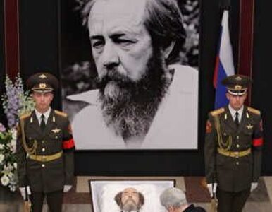 Miniatura: Pogrzeb Aleksandra Sołżenicyna
