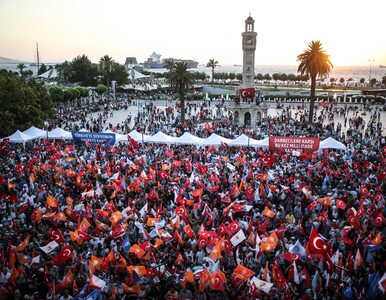 Miniatura: Koniec Turcji Atatürka: Po puczu Turcja...