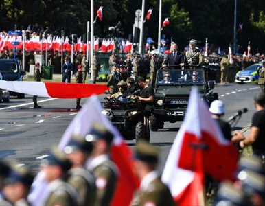 Miniatura: Tak światowe media pisały o defiladzie 15...