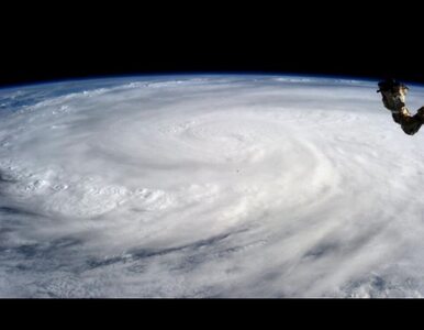 "Jedno wielkie zniszczenie". Tysiące ofiar największego tajfunu w historii