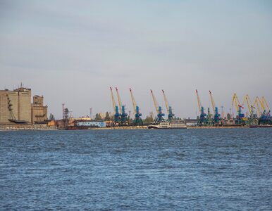 Miniatura: Rosjanie ostrzelali ukraińskie porty na...