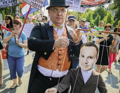 Miniatura: PiS w uścisku frankowiczów