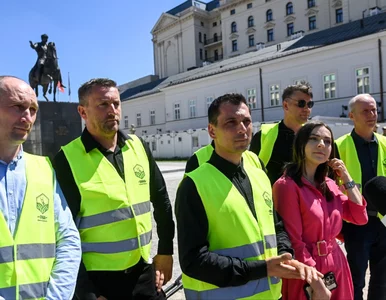 Miniatura: Andrzej Duda rozmawiał z protestującymi...