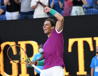 Miniatura: Rafael Nadal stoi przed historyczną...