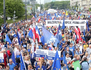 Miniatura: Marsz z udziałem Tuska. TVP informowała o...