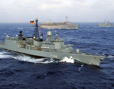 Miniatura: Niemieckie okręty płyną do Libii