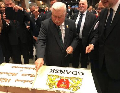 Plejada polityków na urodzinach Lecha Wałęsy. Na zdjęciach bryluje...