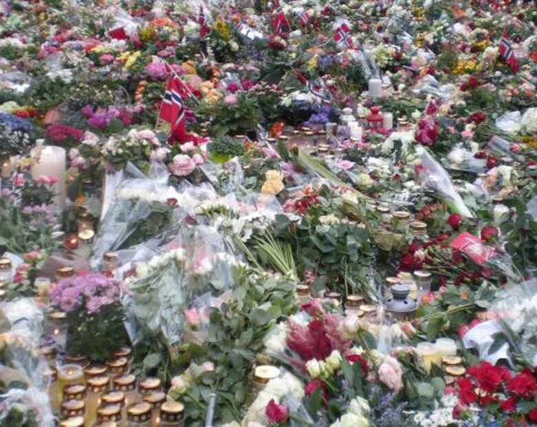 Miniatura: Norwegia przerobi kwiaty dla ofiar na kompost