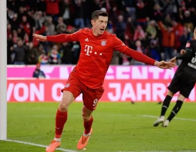 Miniatura: Lewandowski dokłada dwa gole. Celuje w...