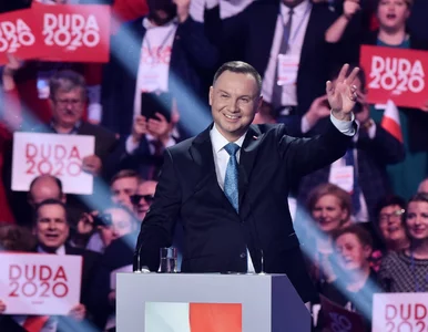 Miniatura: Prezydent zyskuje zaufanie, Kidawa-Błońska...