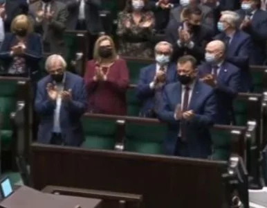 Miniatura: Nadzwyczajne posiedzenie Sejmu. Kaczyński...