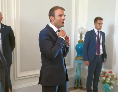 Miniatura: Macron: Polska sama się izoluje, idzie w...