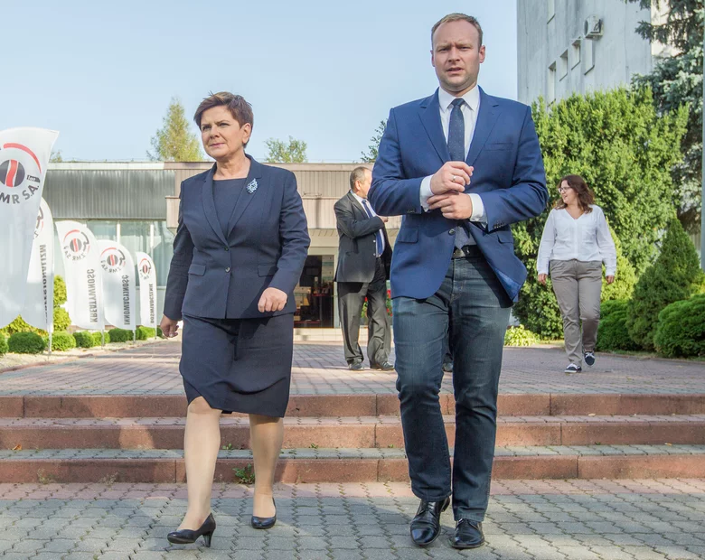 Miniatura: Mastalerek o premii Beaty Szydło:...