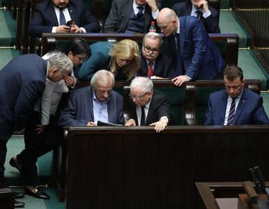 Polscy politycy cierpią na niebezpieczną chorobę. „Nie ma na to żadnej...