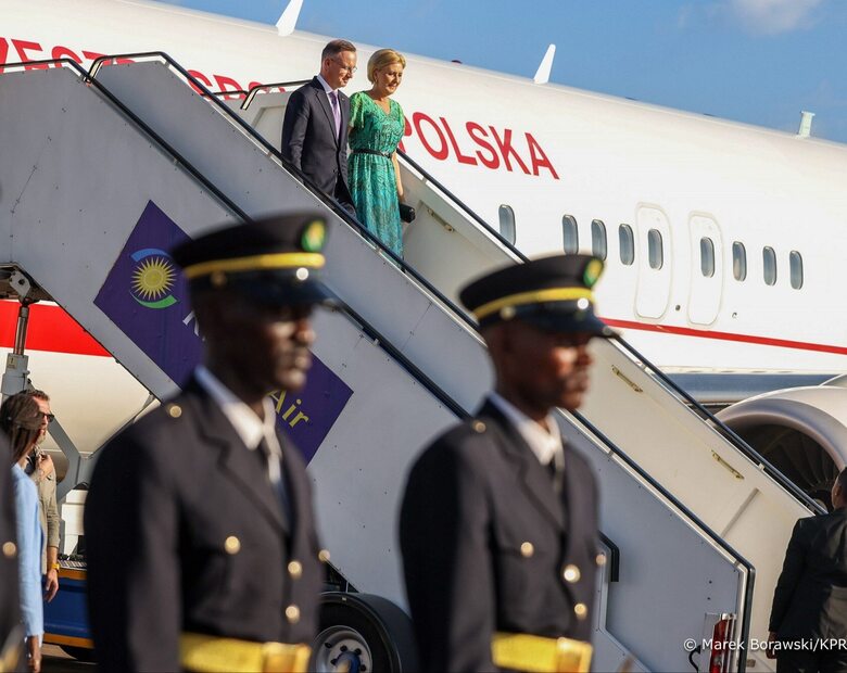 Miniatura: Prezydent Duda wylądował w Rwandzie. Jego...