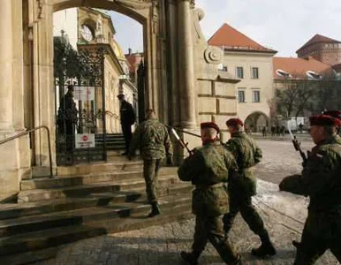 Miniatura: Wstępne oględziny zwłok gen. Sikorskiego