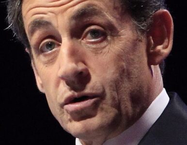 Miniatura: Wygwizdany Sarkozy chroni się w barze i...