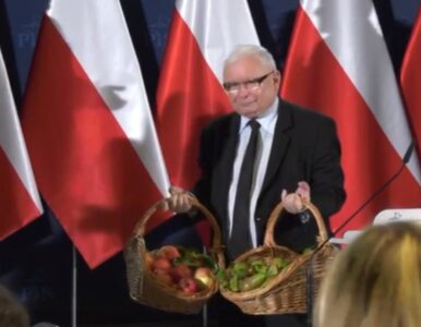 Jarosław Kaczyński dostał górę prezentów. Na jeden zareagował żartem