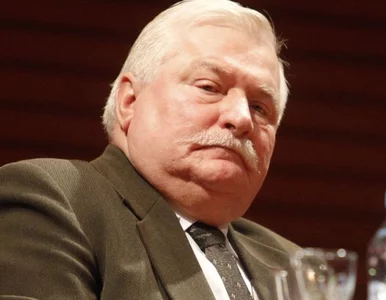 Miniatura: "Wałęsa próbuje przebić Niesiołowskiego w...