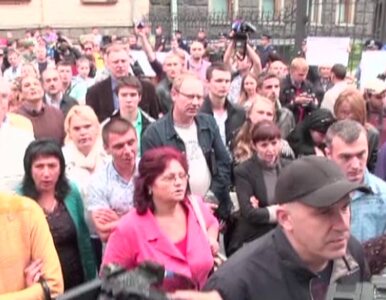 Miniatura: Pikieta w Kijowie. Aktywiści żądają...