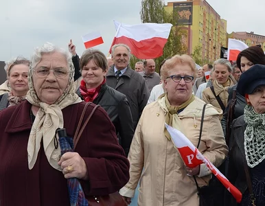 Miniatura: TV Republika bije telewizję Rydzyka