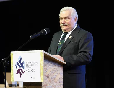 Miniatura: Wałęsa: Sam obaliłem komunizm. Nie liczę...