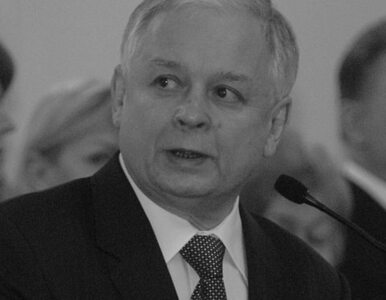 Komorowski złożył kwiaty na grobie Kaczyńskiego